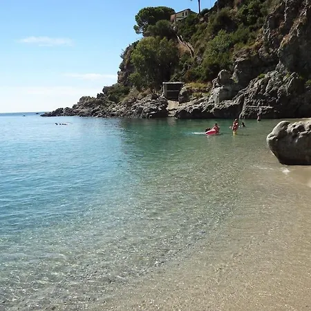 Daire Baia Di Imminens Mari