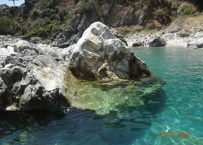 Baia Di Imminens Mari * Copanello