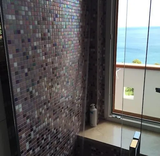 Baia Di Imminens Mari Copanello